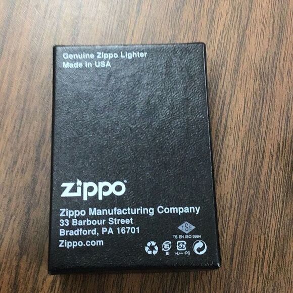 New old stock, multicolor USS New York, zippo lighter, veteran estate sale - Picture 4 of 4